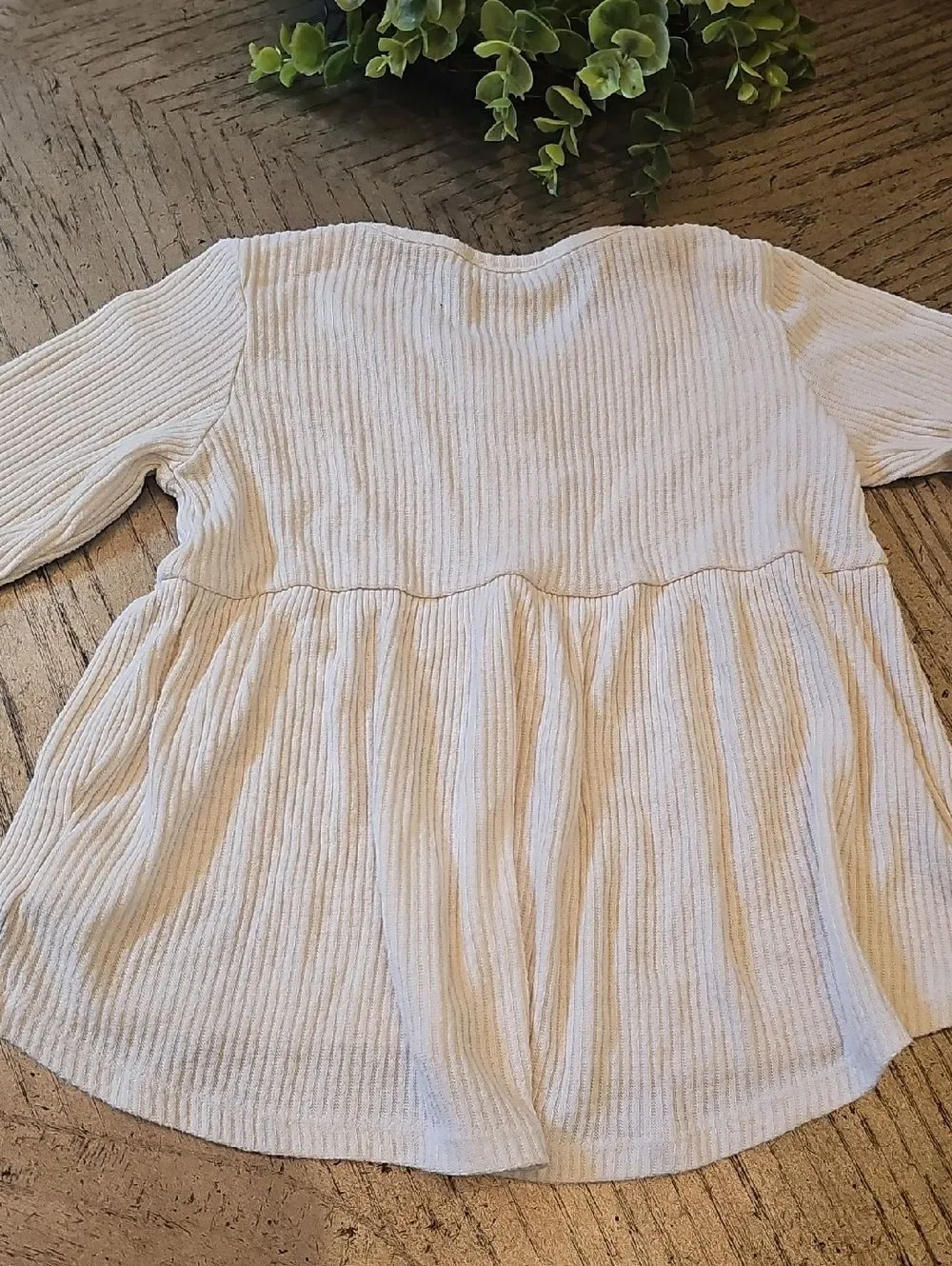Ribbed Peplum Henley Top - Creams Size XS 4/5